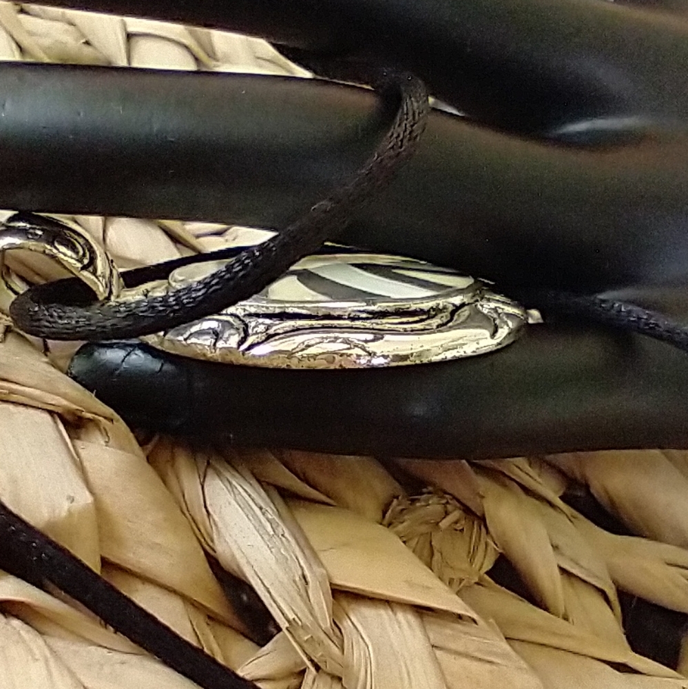 Pendant - Picture 6 of 12